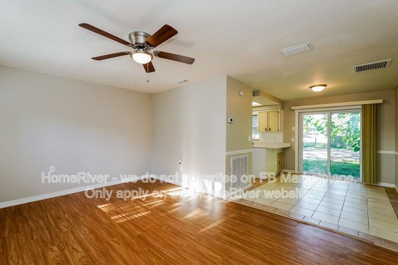 9135 Maynard Ave - Photo 2 of 19