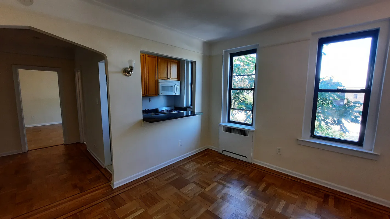 3456 74th St #5B - Photo 2 of 5
