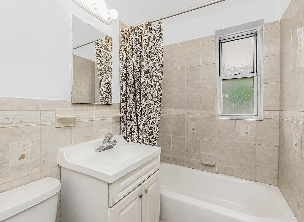 144 Ravine Ave #1C - Photo 5 of 11