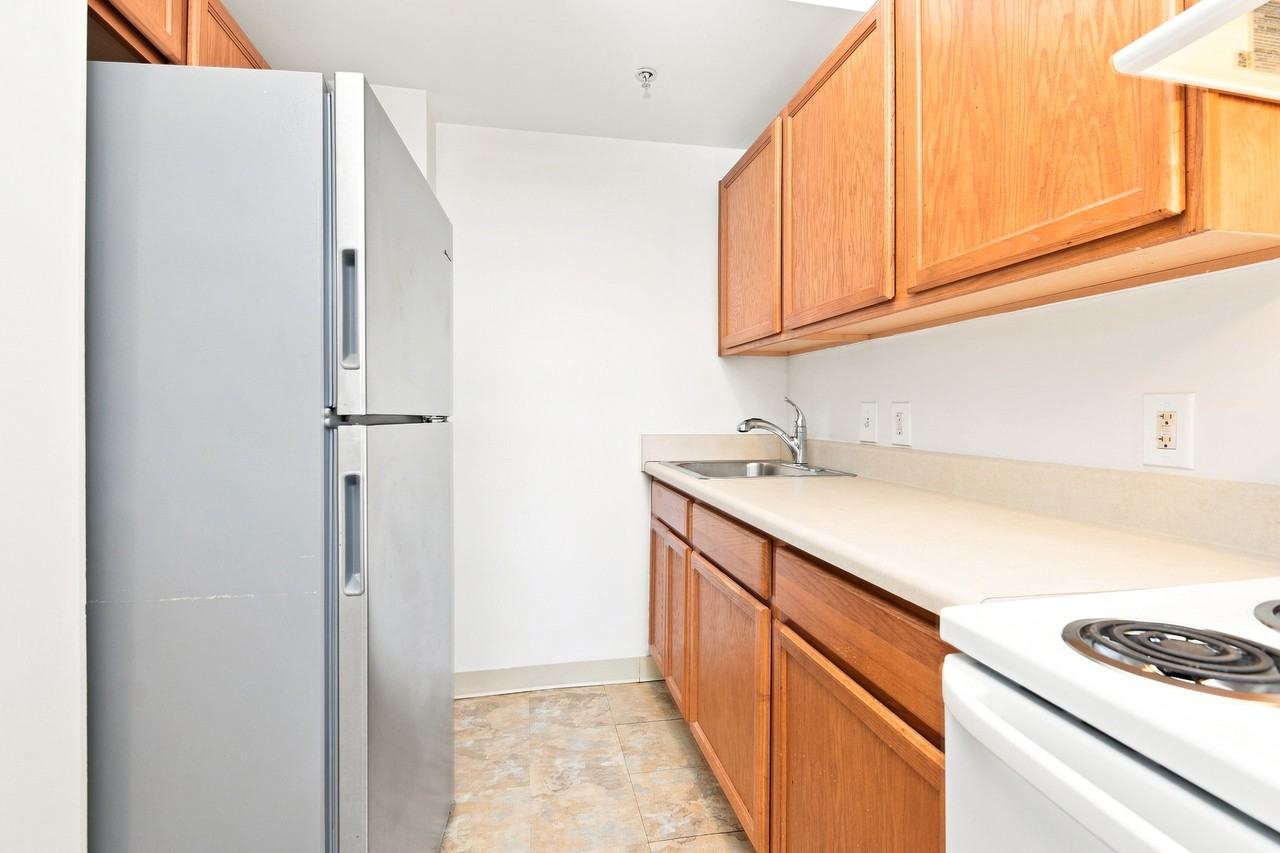 1458 Columbia Rd Nw #409 - Photo 4 of 14