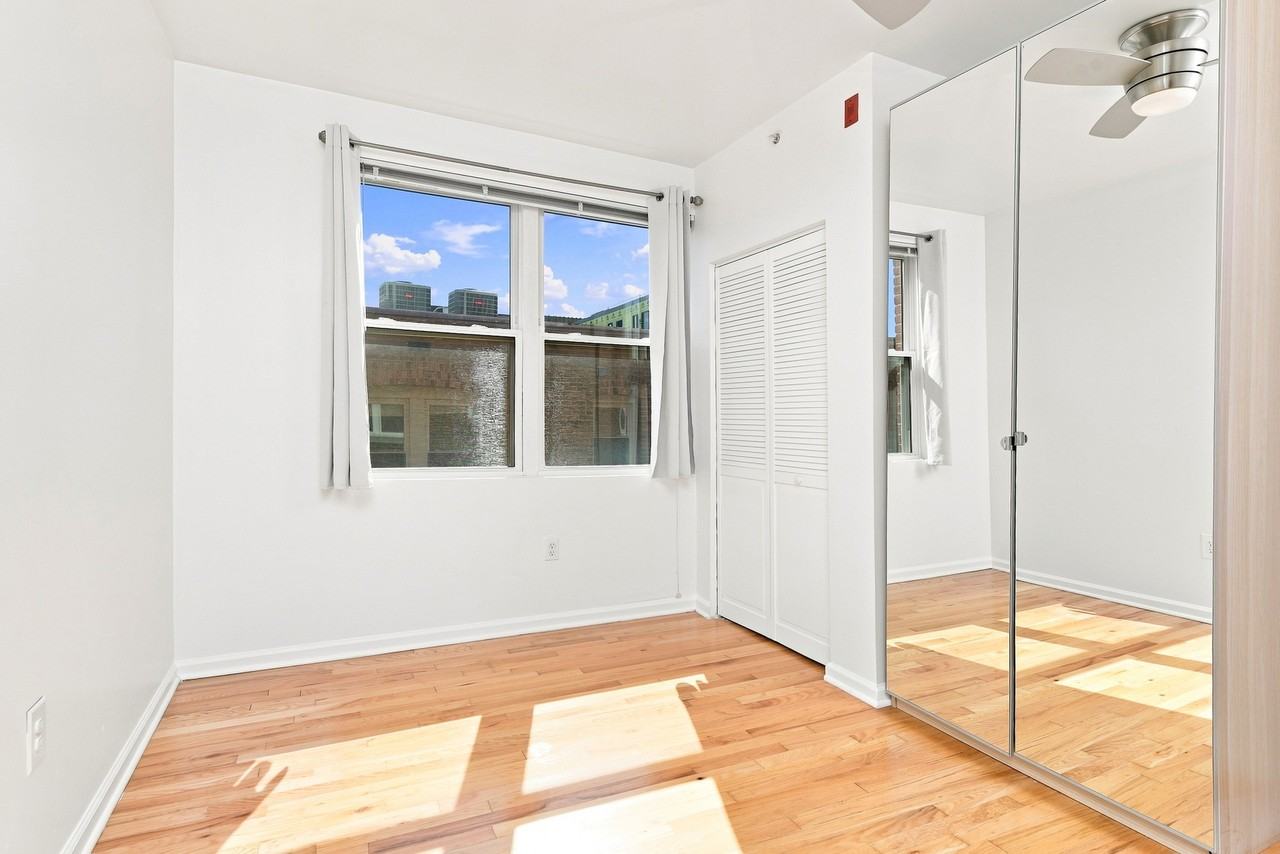 1458 Columbia Rd Nw #409 - Photo 7 of 14
