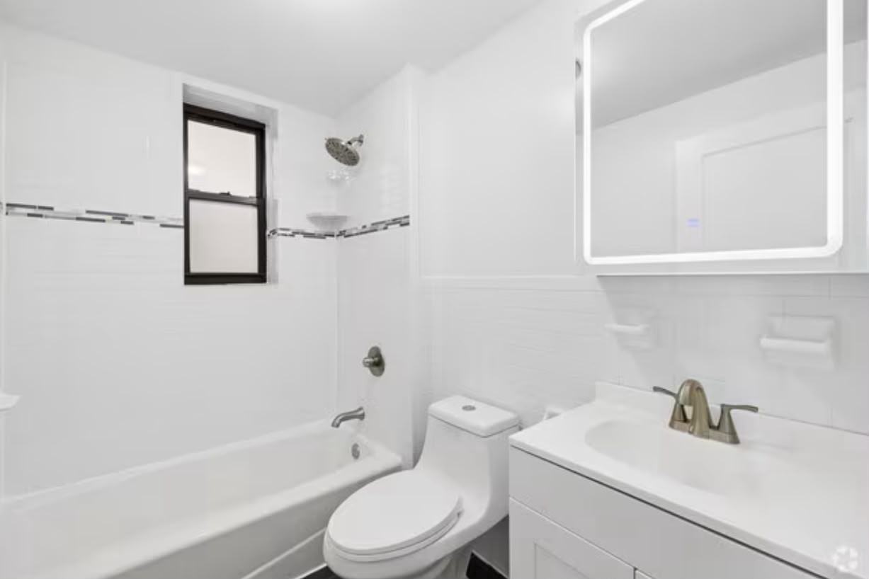 9201 Kennedy Blvd - Photo 3 of 4