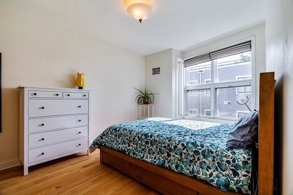 24 Bay State Rd #14 - Photo 6 of 9