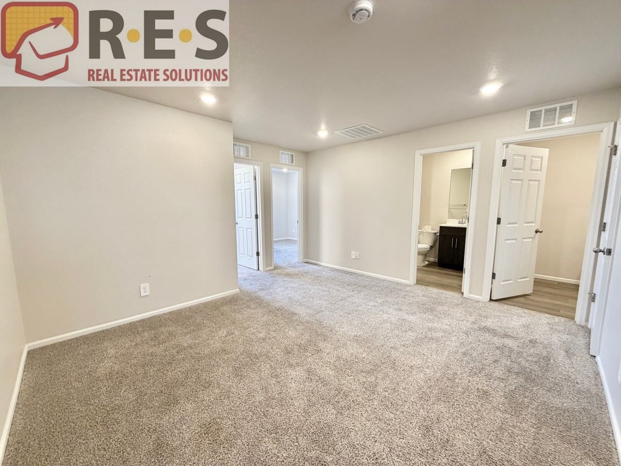 6569 N Malaya St - Photo 6 of 16
