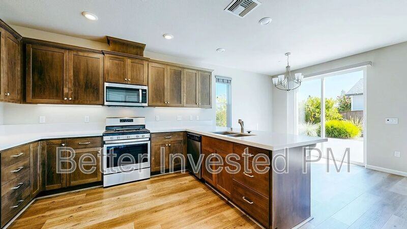 1404 Dogwood Dr - Photo 3 of 31