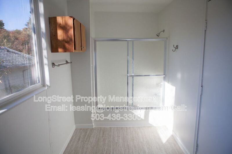 4848 Se Bybee Blvd #2 - Photo 3 of 19