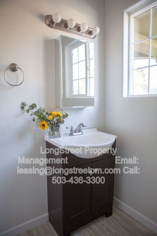 4848 Se Bybee Blvd #2 - Photo 4 of 19