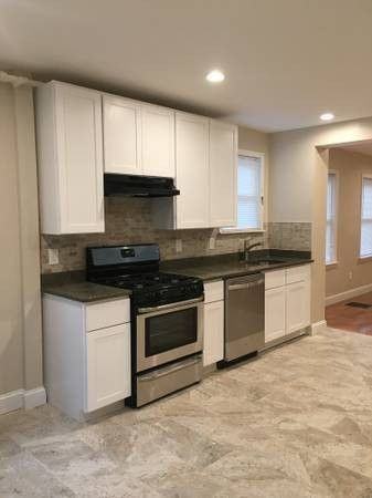 2131 Dorchester Ave - Photo 2 of 35