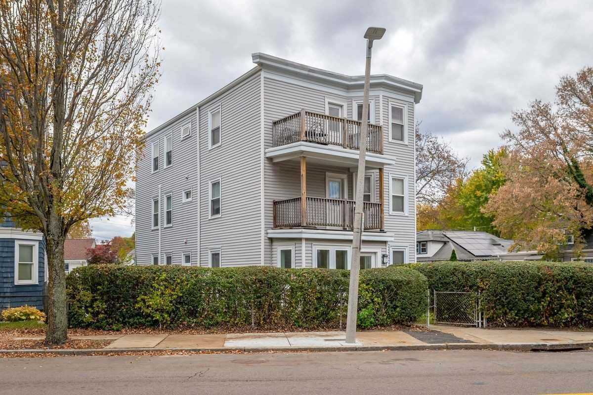 2131 Dorchester Ave - Photo 5 of 35
