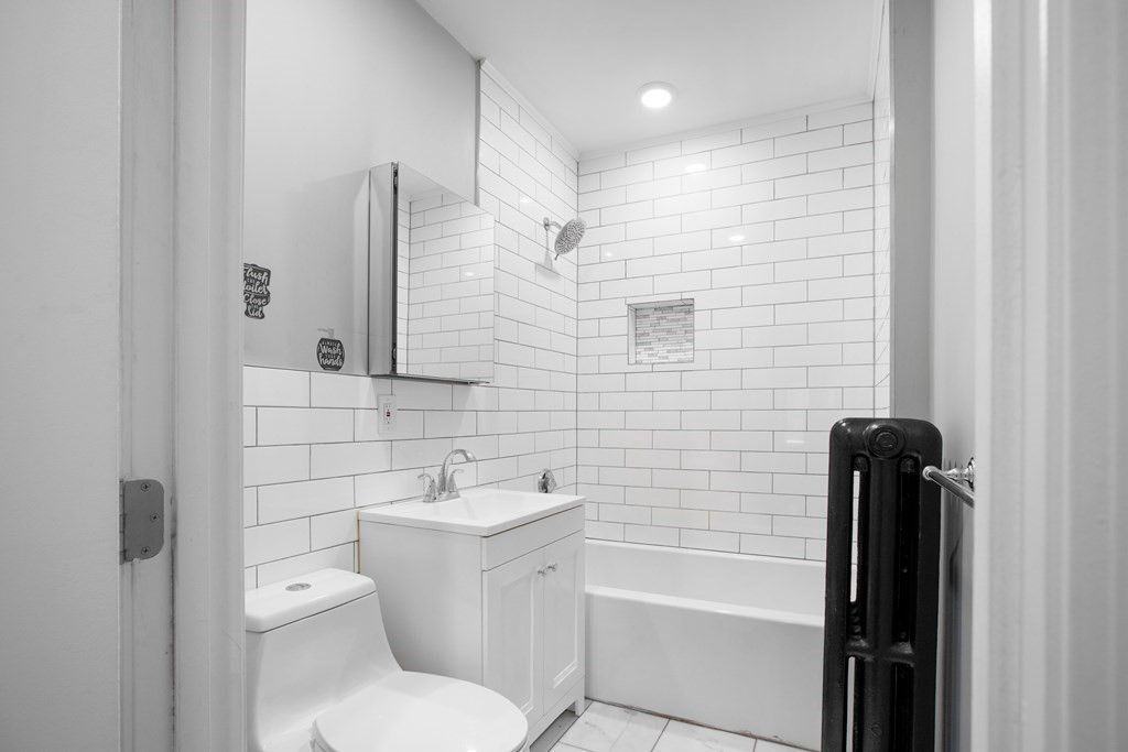 116 Milton Ave - Photo 7 of 25