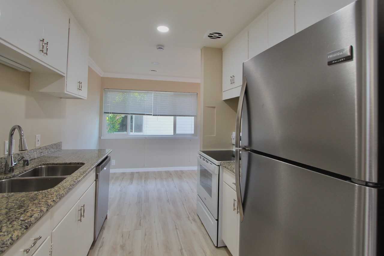 26 Circle Dr #B - Photo 4 of 10