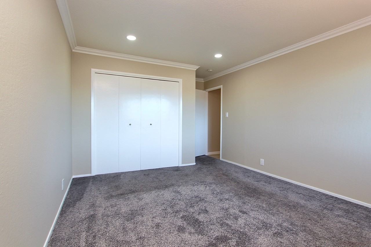 26 Circle Dr #B - Photo 7 of 10