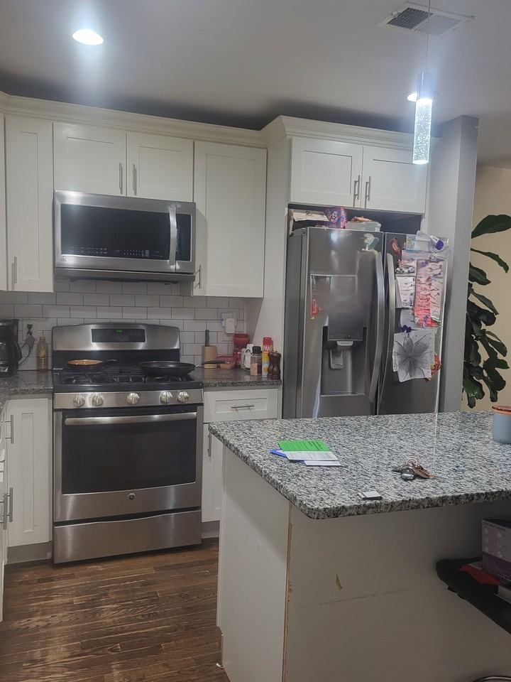 120 White Oak Ter #1 - Photo 2 of 5