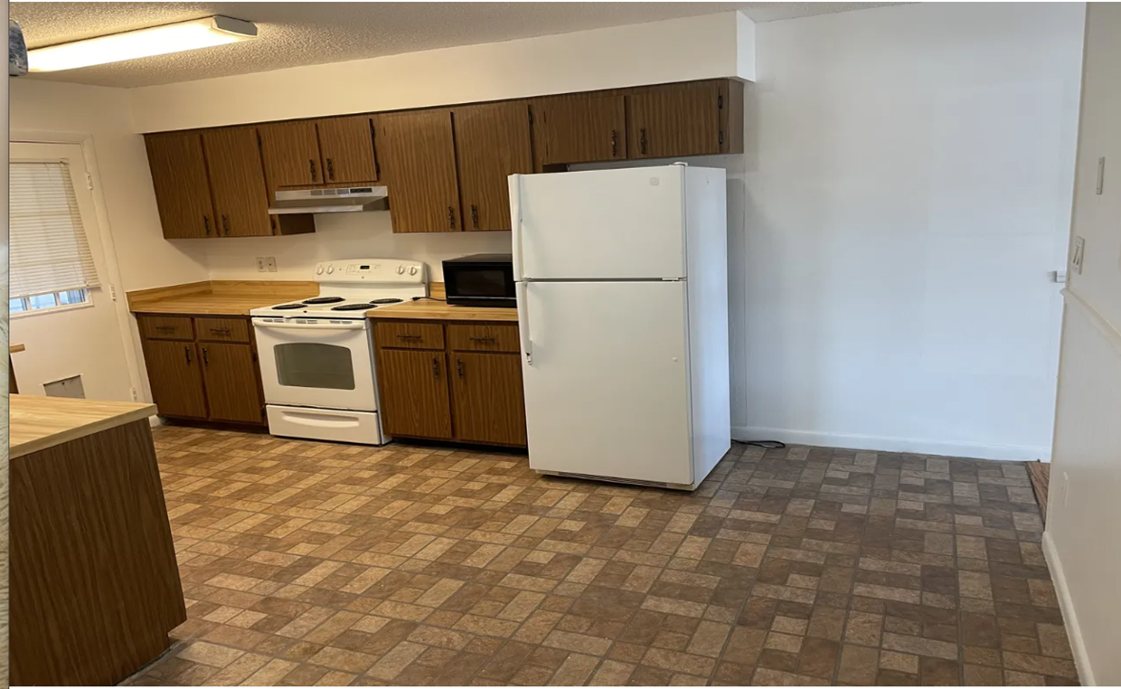 3605 Se 24th St #3605 - Photo 4 of 12