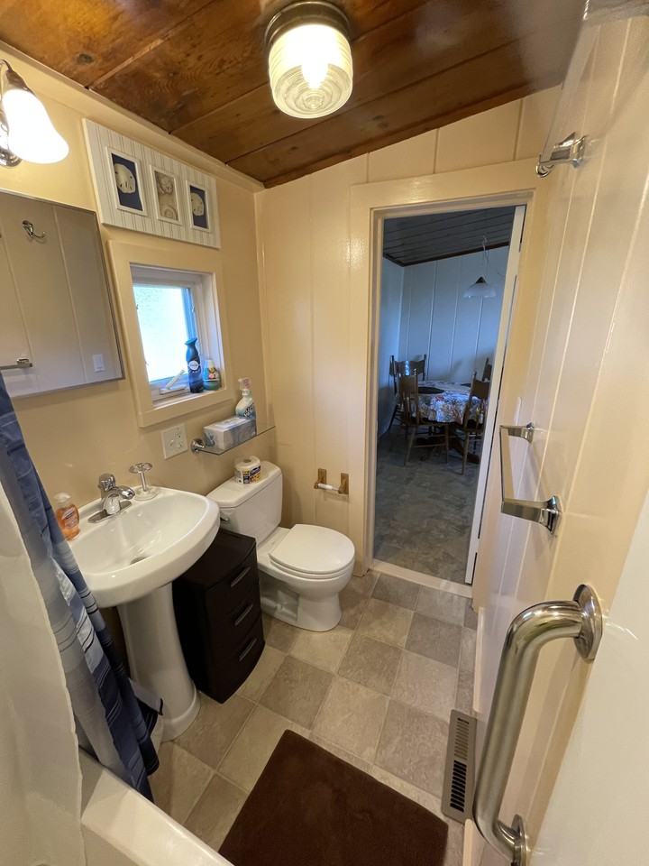 38 Warren Avenue #B - Photo 7 of 19