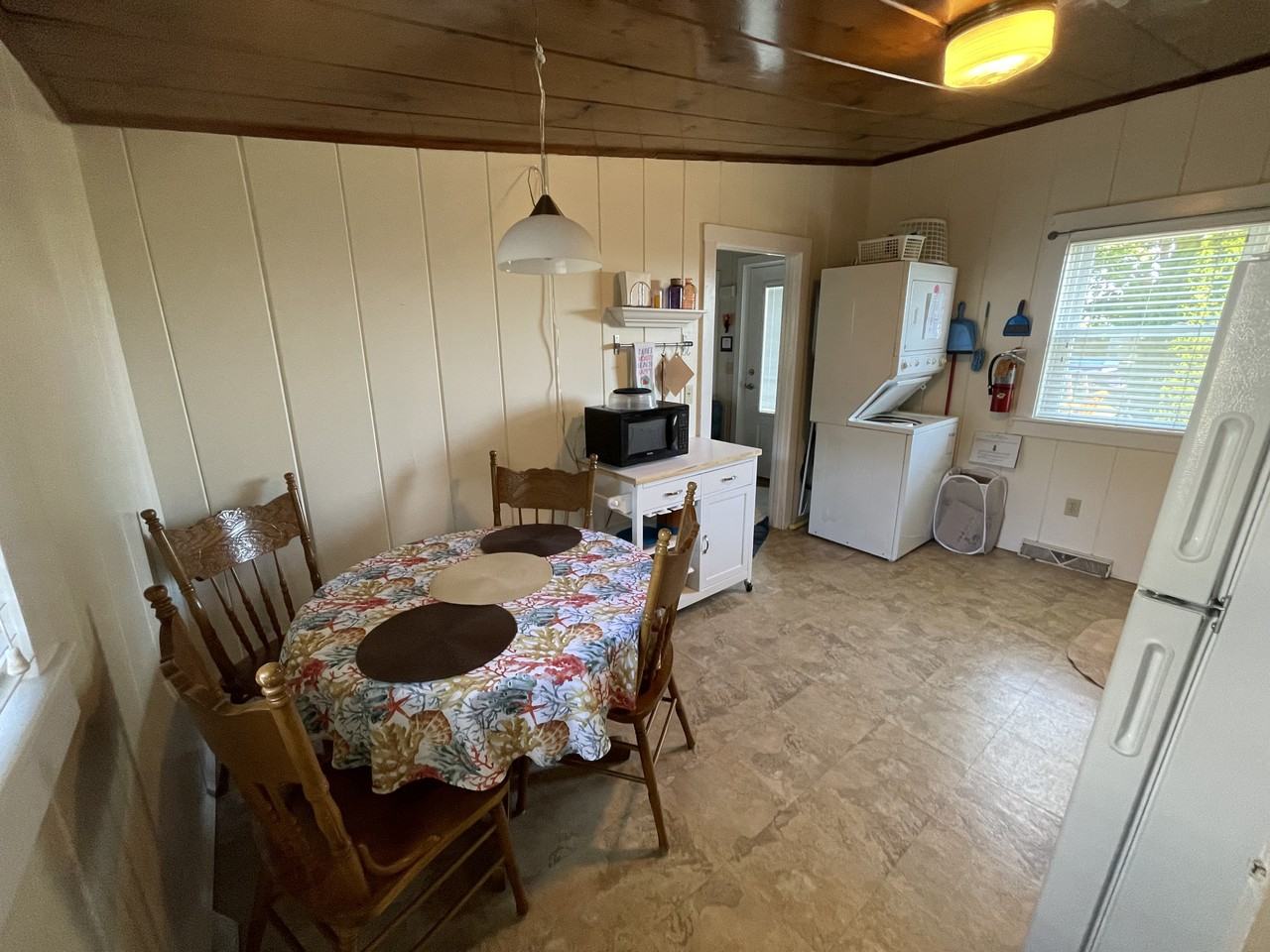 38 Warren Avenue #B - Photo 5 of 19