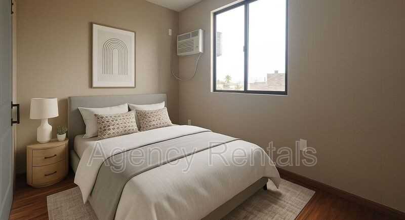 1407 Pensacola St #401B - Photo 3 of 9