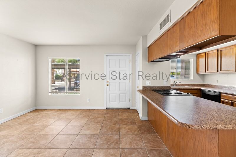2535 N 15th St #14 - Photo 3 of 23