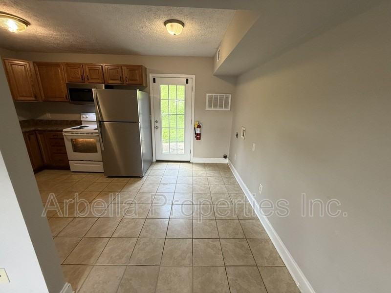 133 Walker St #4 - Photo 5 of 20