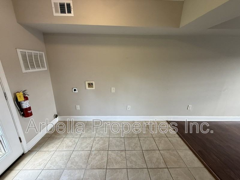 133 Walker St #4 - Photo 6 of 20