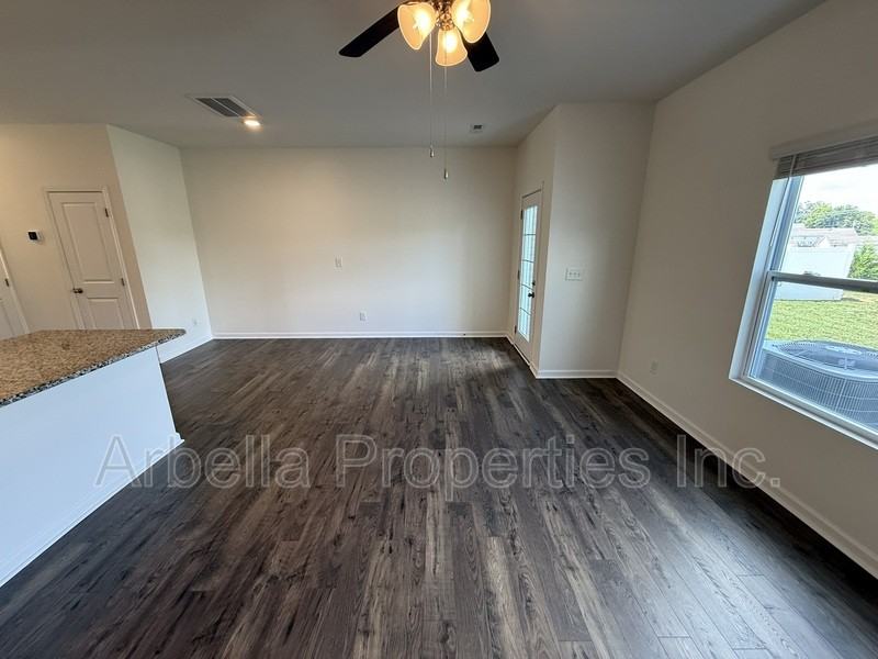 30 Moon Rock Ct - Photo 4 of 23