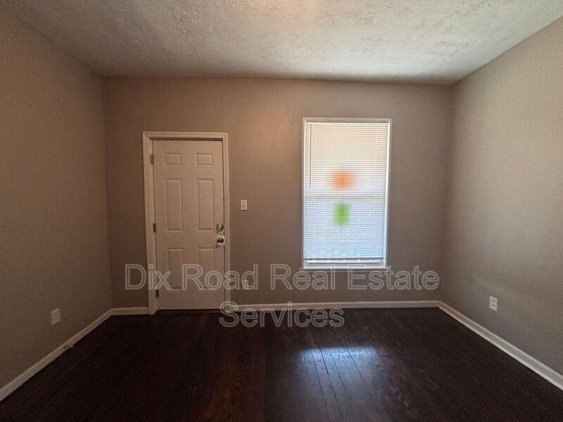 67 S Mcgee St - Photo 5 of 24