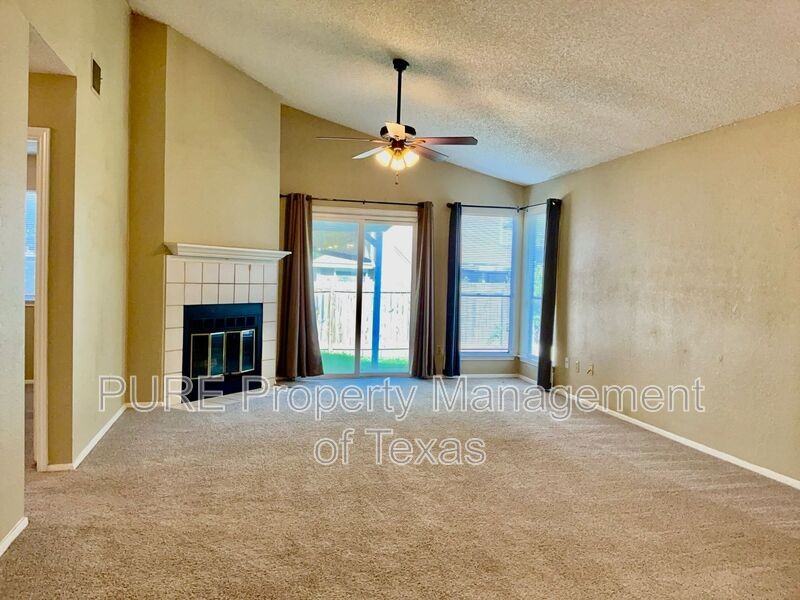 2105 Balsam Way - Photo 4 of 25