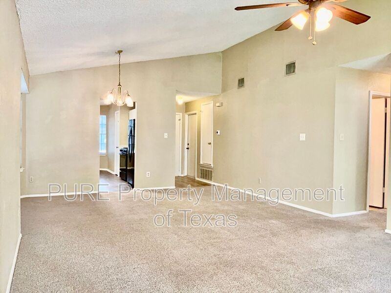 2105 Balsam Way - Photo 5 of 25