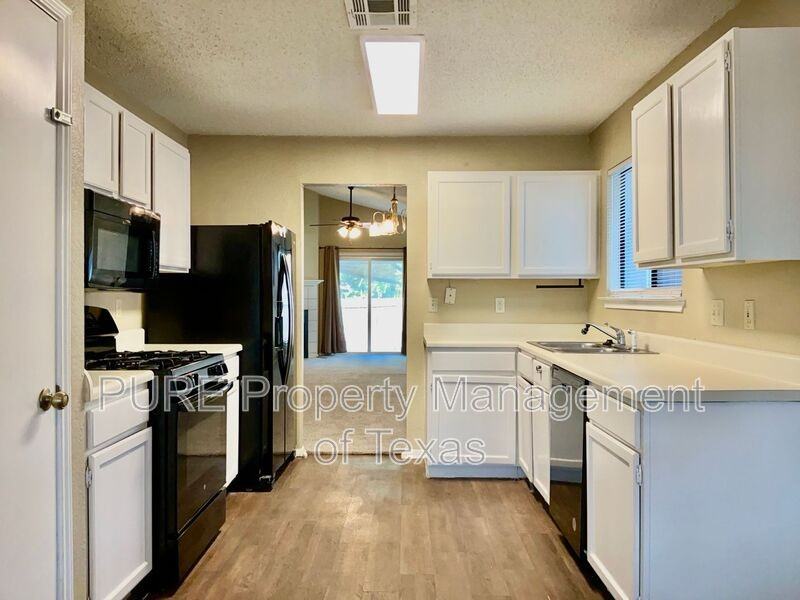 2105 Balsam Way - Photo 6 of 25
