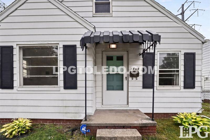 3540 Bellevue Rd - Photo 2 of 31