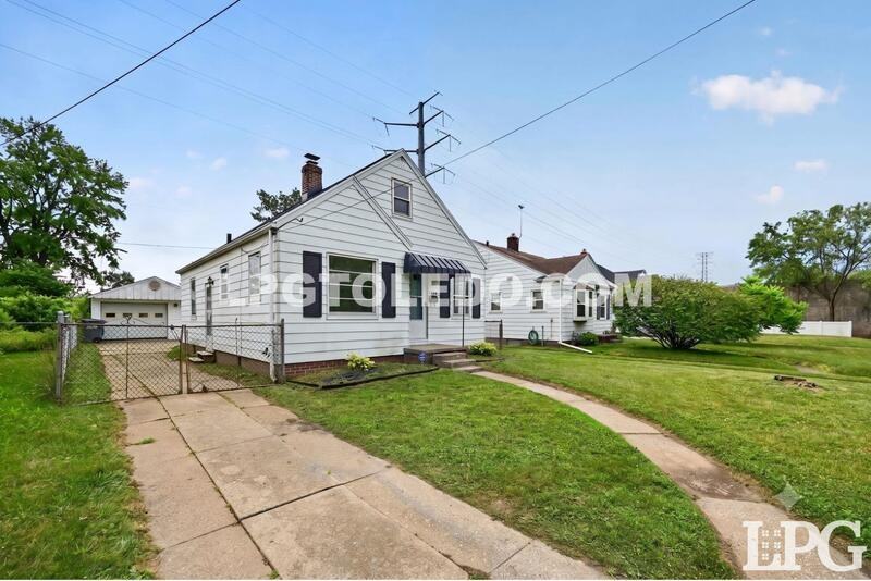 3540 Bellevue Rd - Photo 4 of 31