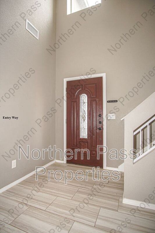 1077 Indigo Sky St - Photo 5 of 39