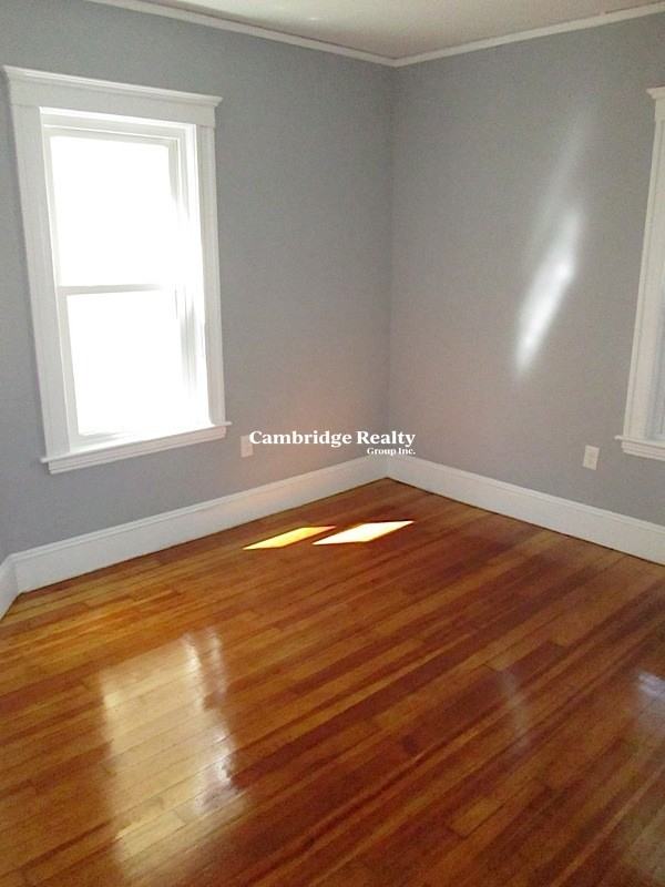53 Bristol Rd #2T - Photo 5 of 7