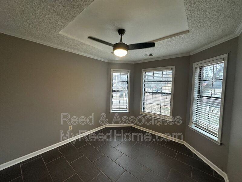 3115 Santa Valley St - Photo 7 of 16