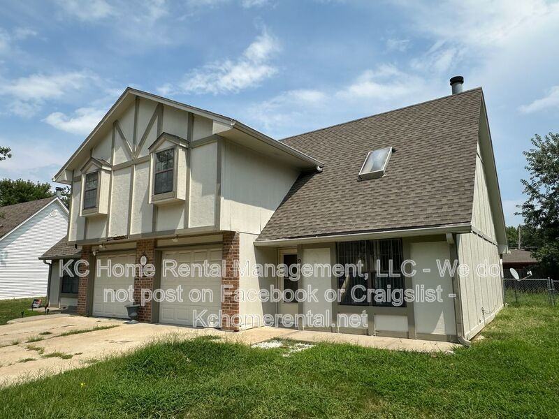 900 Nw 36th Street Ter - Photo 2 of 27