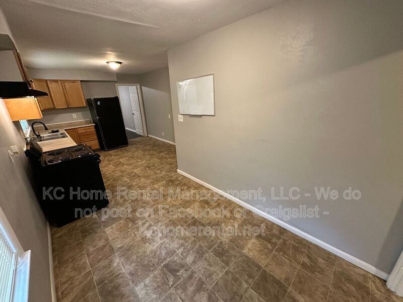 7604 E 107th St - Photo 6 of 28
