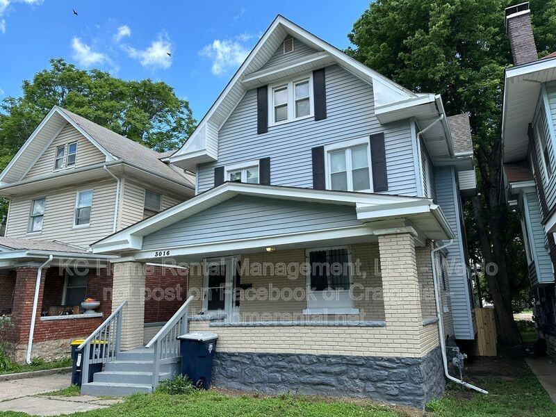 3016 E 32nd St - Photo 2 of 50