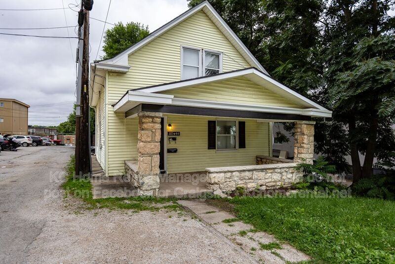 1111 W 44th St #B - Photo 2 of 18