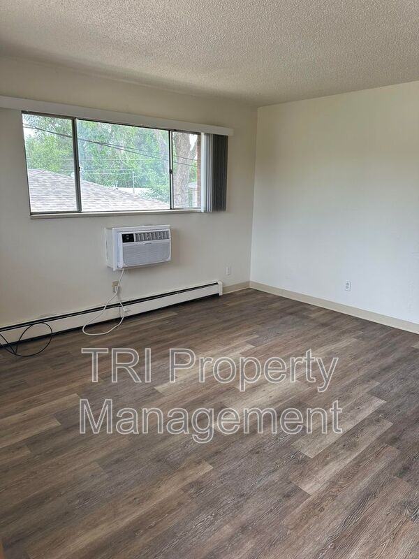 822 31st Ave #1 - Photo 3 of 15