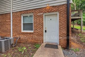 featured image of 615 Dumaine St