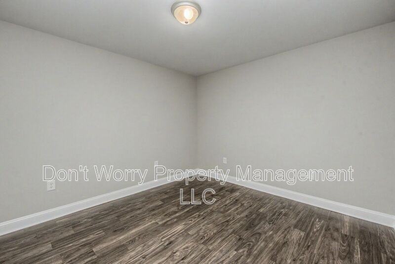 615 Dumaine St - Photo 6 of 10