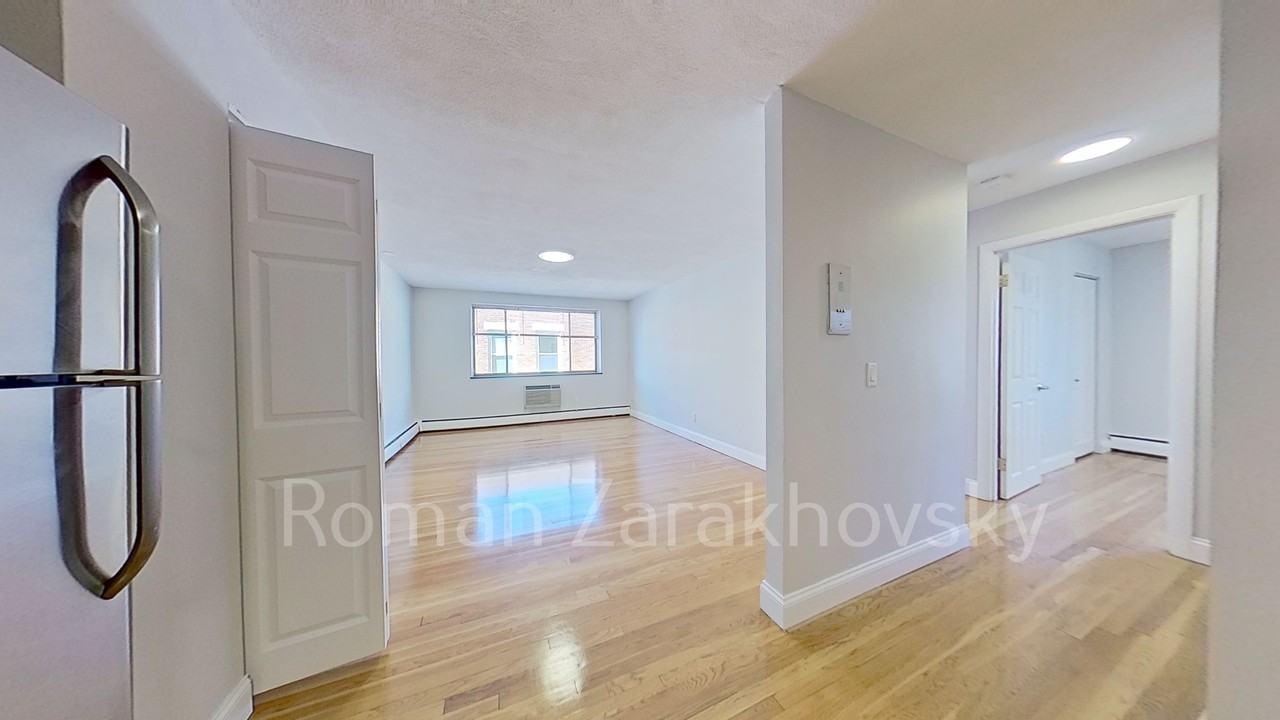 216 Babcock St #4G - Photo 5 of 26