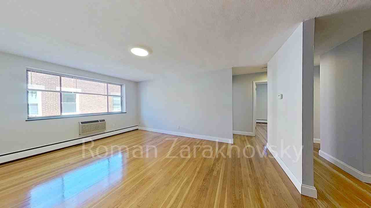 216 Babcock St #4G - Photo 7 of 26
