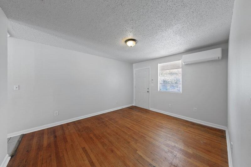 1531 Louisiana St #2 - Photo 7 of 14