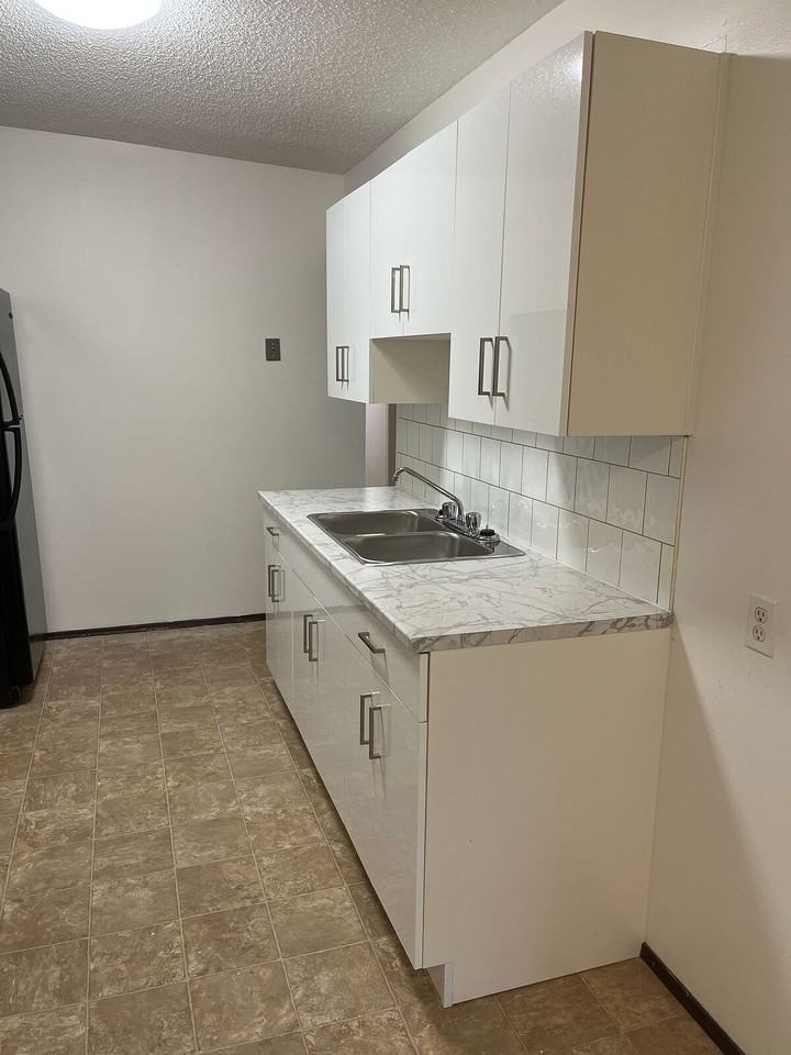 4439 - 4439 Bow Trl Sw - Photo 3 of 10