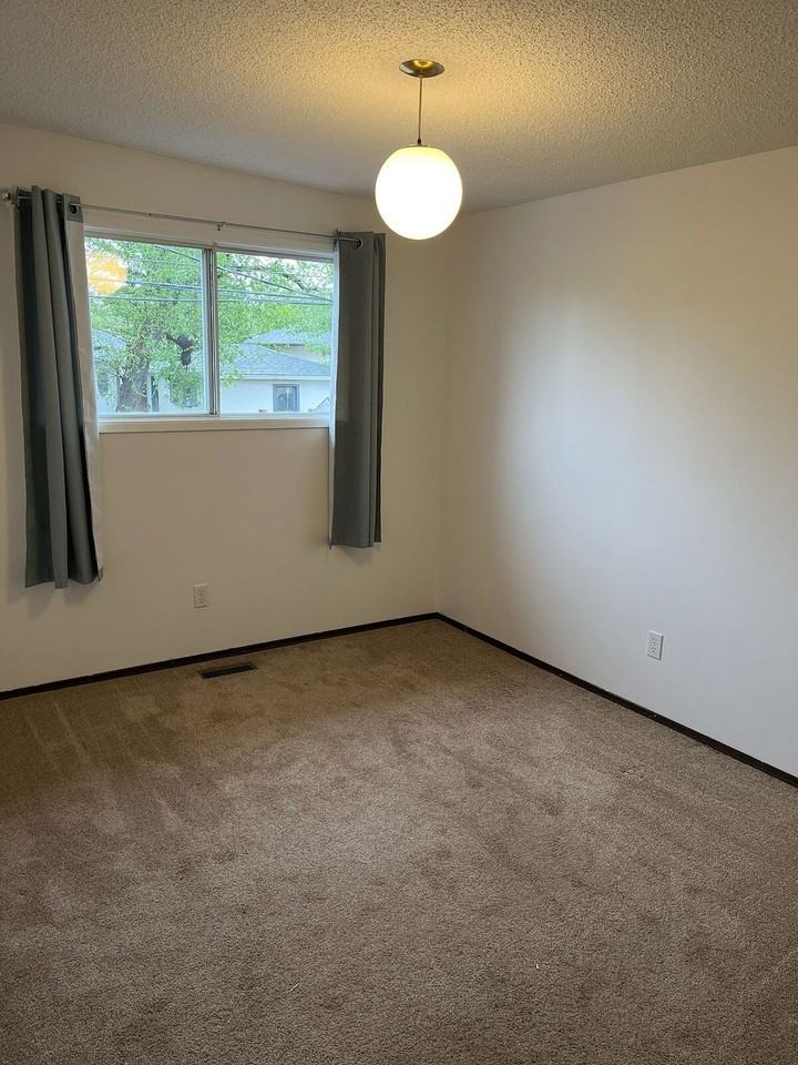 4439 - 4439 Bow Trl Sw - Photo 4 of 10