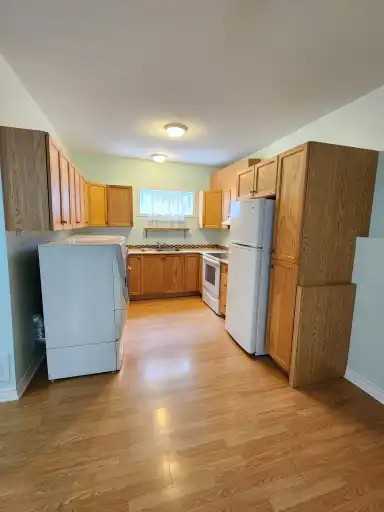 16 Redfern Cres #2 - Photo 4 of 16