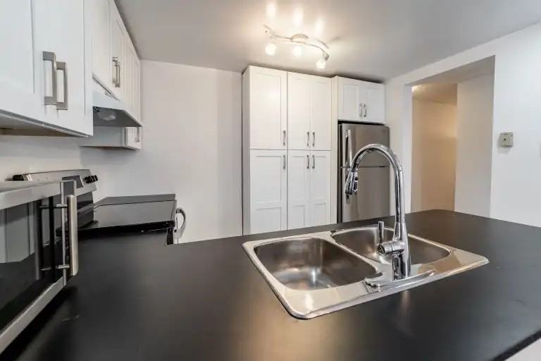 2513 Cléroux Cres #F - Photo 6 of 28