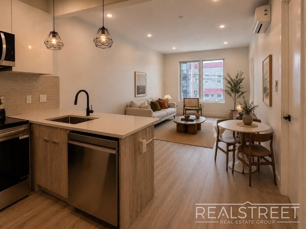 417 Rutland Rd #2F - Photo 3 of 11