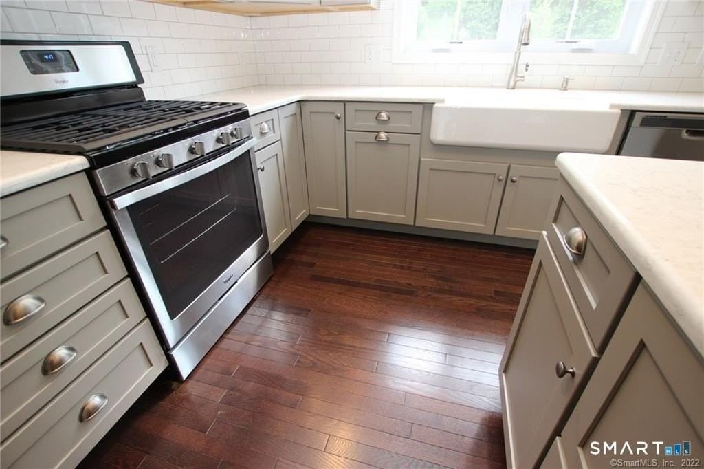 10 Moorland Dr #10 - Photo 4 of 14